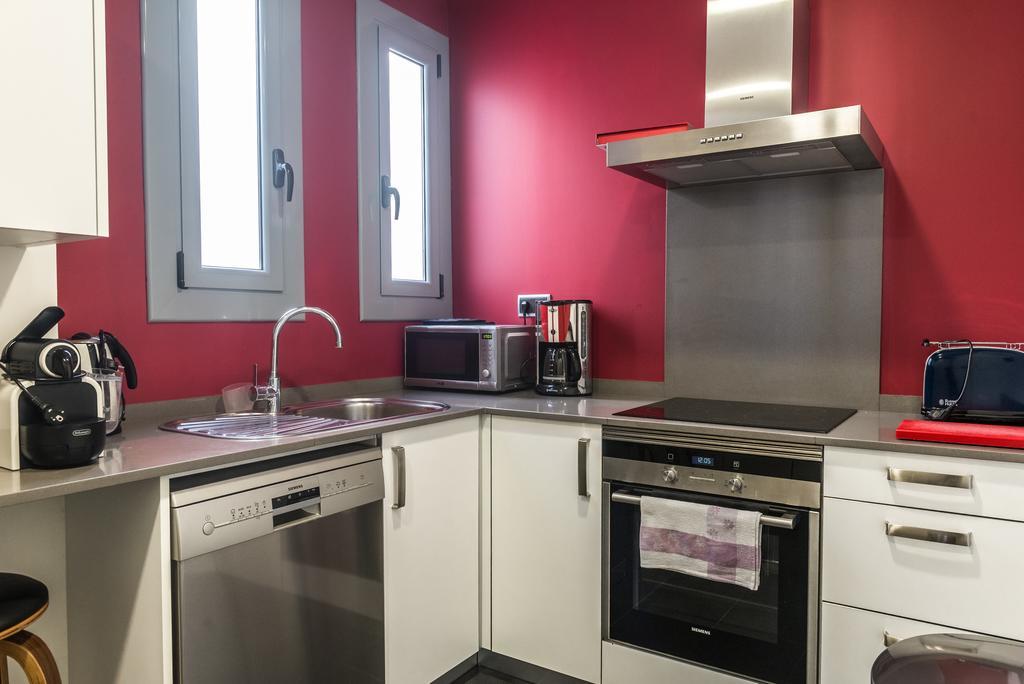 Bailen8 Apartment Barcelona Bagian luar foto