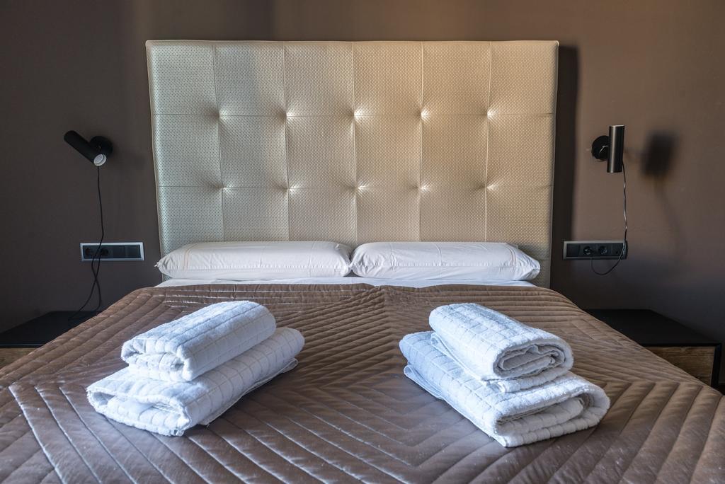 Bailen8 Apartment Barcelona Bagian luar foto