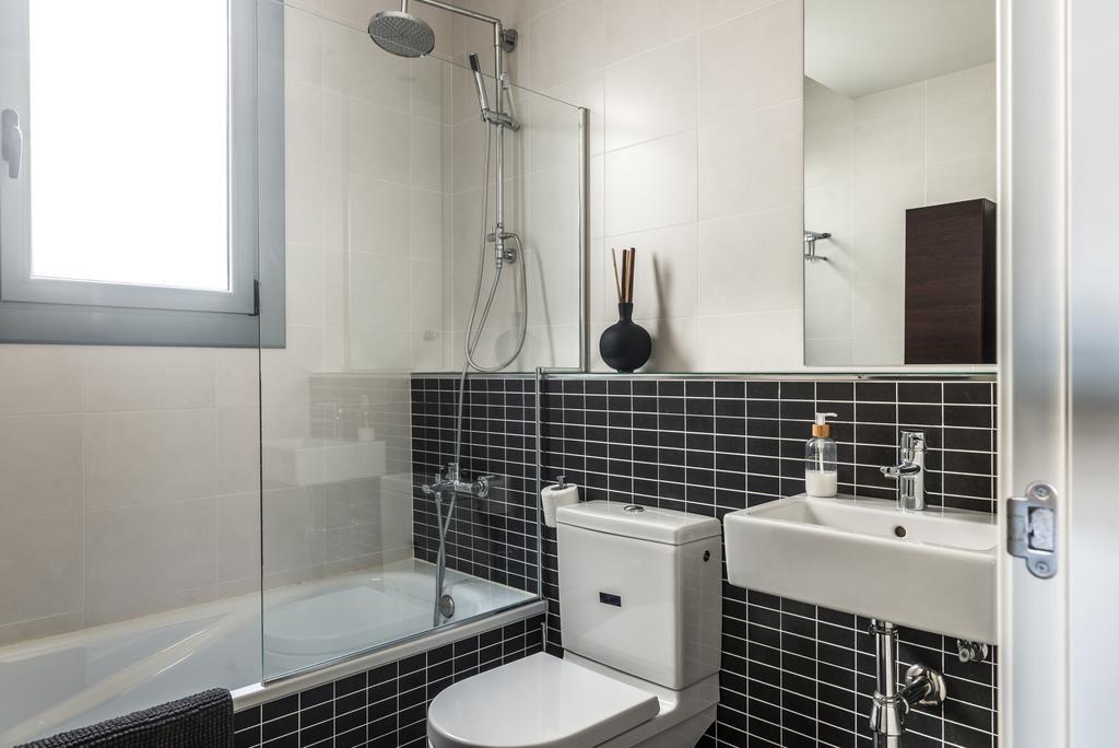 Bailen8 Apartment Barcelona Bagian luar foto