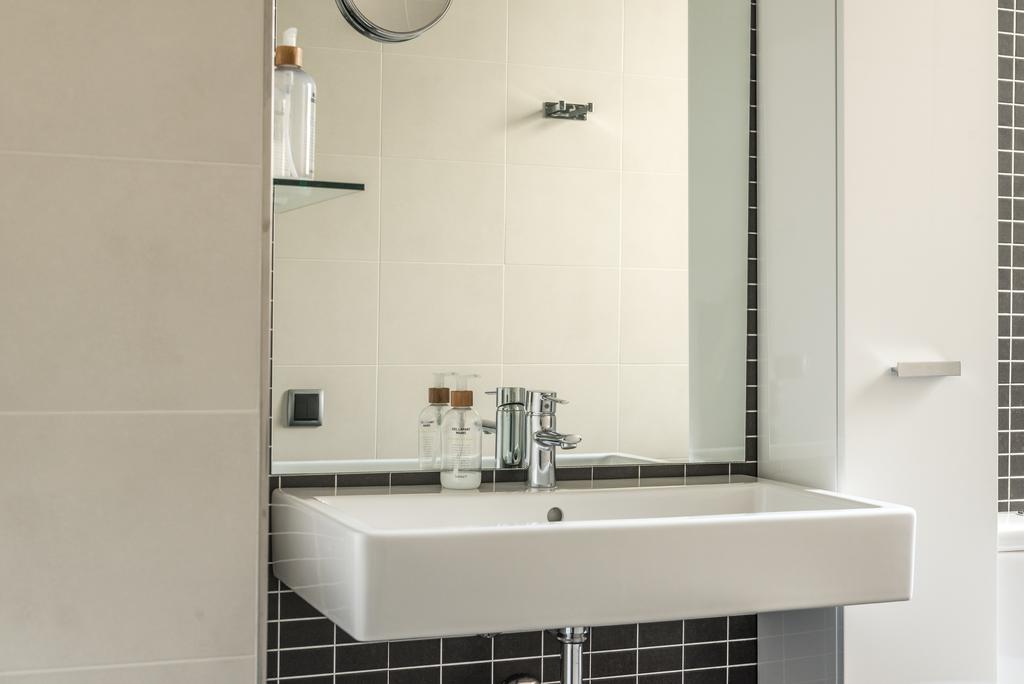 Bailen8 Apartment Barcelona Bagian luar foto