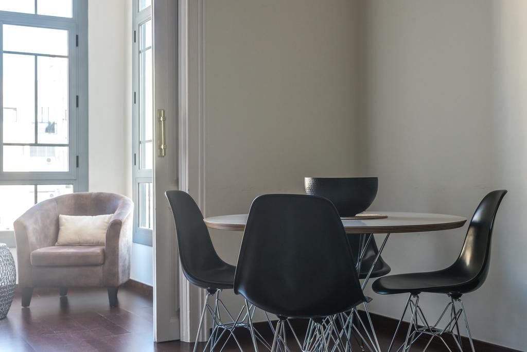 Bailen8 Apartment Barcelona Bagian luar foto