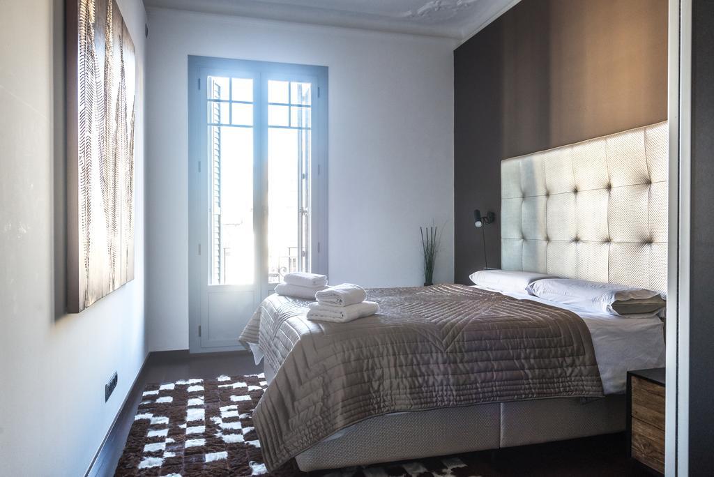 Bailen8 Apartment Barcelona Bagian luar foto