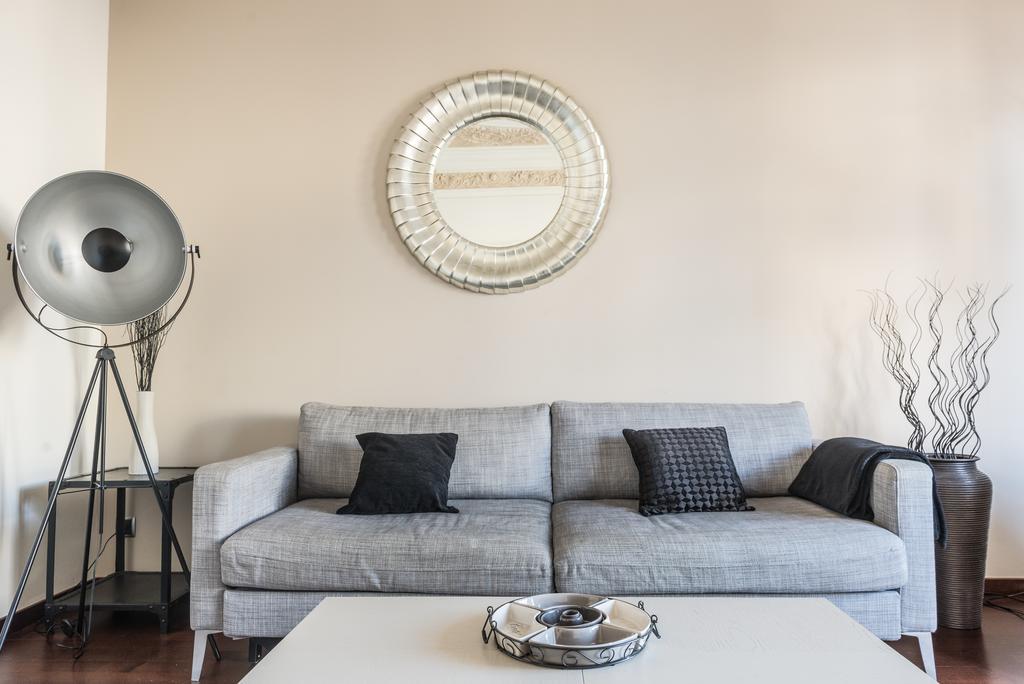 Bailen8 Apartment Barcelona Bagian luar foto