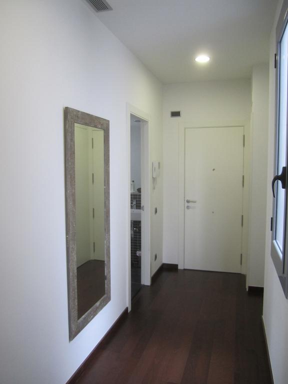 Bailen8 Apartment Barcelona Bagian luar foto