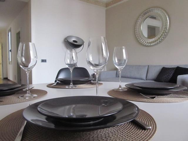 Bailen8 Apartment Barcelona Bagian luar foto